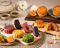 Bánh trung thu đa dạng chủng loại kèm theo mối lo lớn về chất lượng 