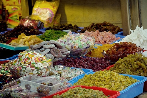 Thị trường bánh mứt tết Nguyên Đán 2019: Loạn Thị trường bánh mứt tết Nguyên Đán 2019: Loạn