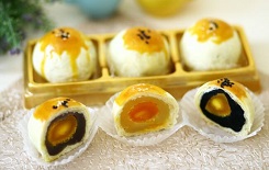 Hãi hùng với loại bánh trung thu bông lan trứng muối nhập lậu từ Trung Quốc 