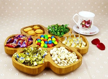 Bo tui mot so meo mua banh keo, mut, hat dua, an toan dip Tet Nguyen Dan