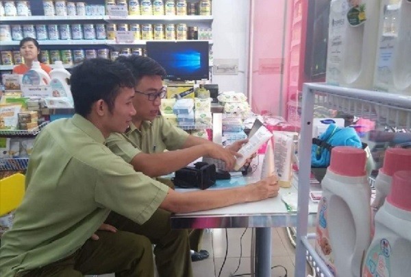 luc-luong-kiem-tra-hang-gia-hang-nhai-con-mong