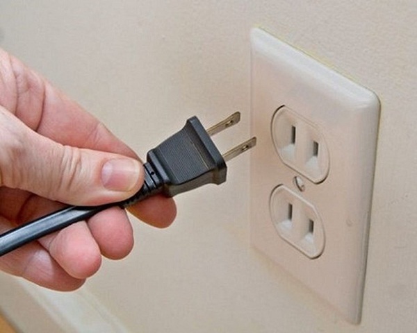 Ổ điện Trung Quốc và những nguy hiểm khôn lường