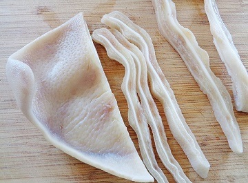 Tai heo giả xuất hiện tại thị trường Trung Quốc