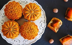 Bánh trung thu nhập lậu kém chất lượng liên tiếp bị thu hồi 