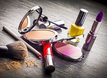 ​​​​​​​Ung dung dich vu tra cuu thong tin cho linh vuc my pham co can thiet?